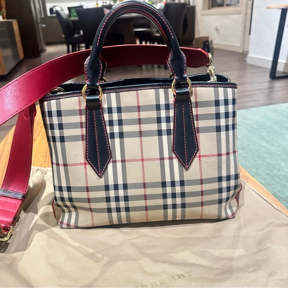 Authentic Burberry HONEY CANVAS AND BLACK LEATHER BALLINGTON HORSEFERRY BAG - Picture 7 of 7